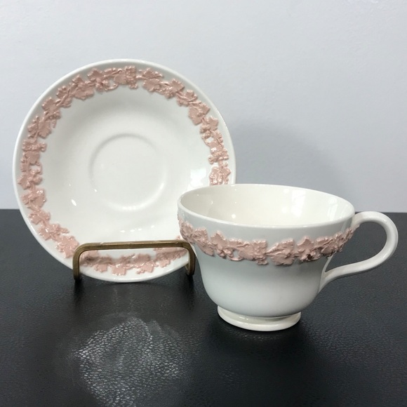 Wedgwood Etruria Embossed Queens Ware Pink on White Tea Cup Saucer Set England - Picture 4 of 16